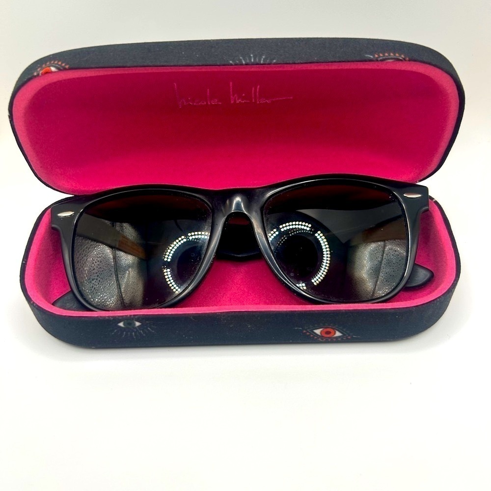 Nicole Miller Black Eye Patterned Sunglasses Case - Picture 4 of 12